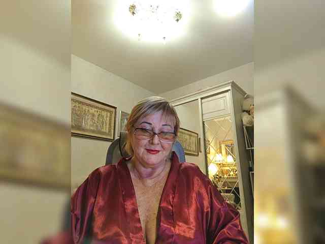 KarinkaSweet webcam