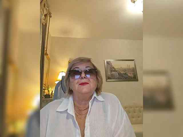 KarinkaSweet webcam