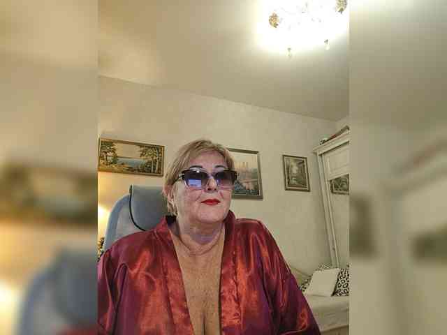 KarinkaSweet webcam