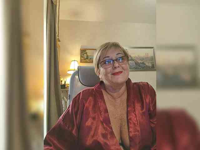 KarinkaSweet webcam