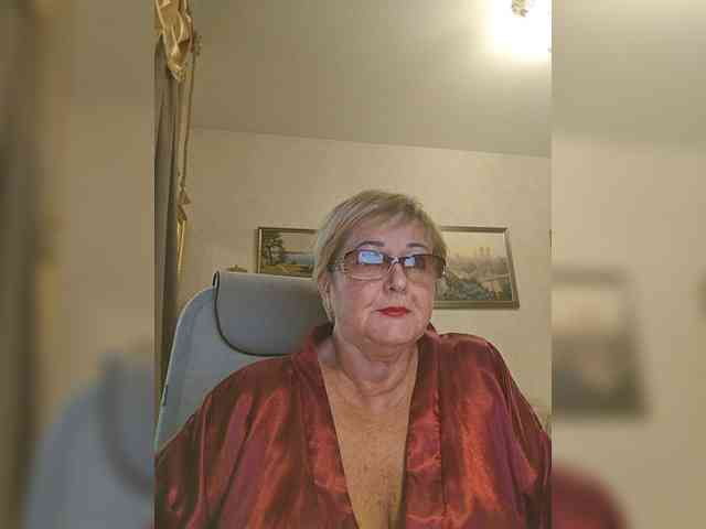 KarinkaSweet webcam