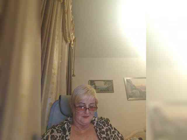 KarinkaSweet webcam