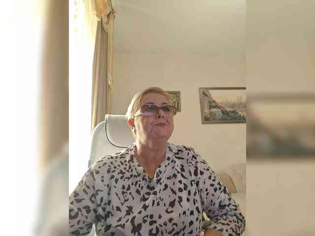 KarinkaSweet webcam