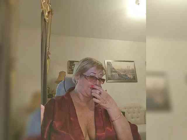 KarinkaSweet webcam