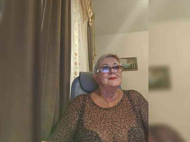 KarinkaSweet webcam
