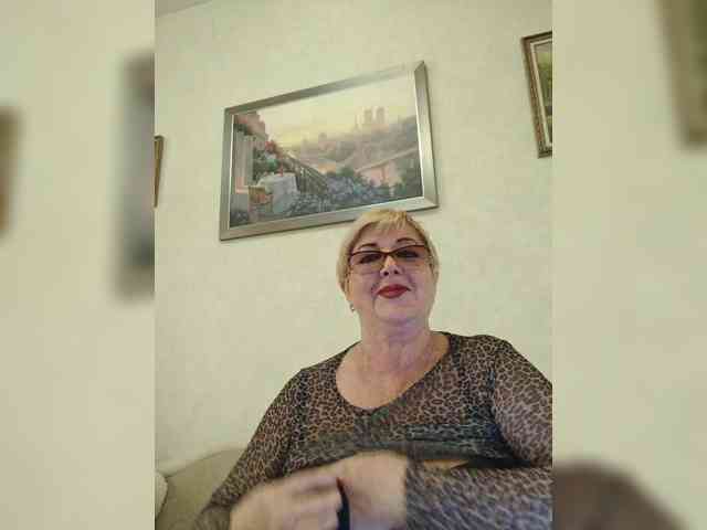 KarinkaSweet webcam