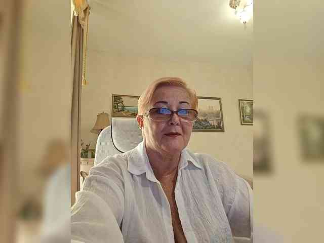 KarinkaSweet webcam