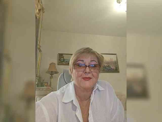 KarinkaSweet webcam