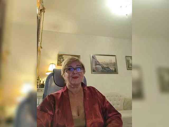KarinkaSweet webcam