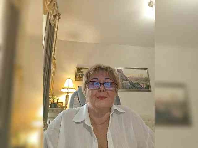 KarinkaSweet webcam