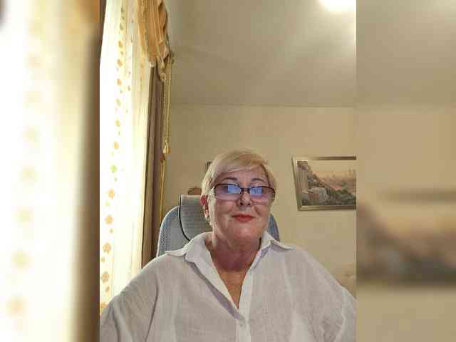 KarinkaSweet webcam