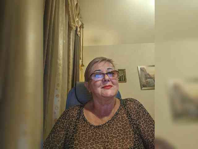 KarinkaSweet webcam