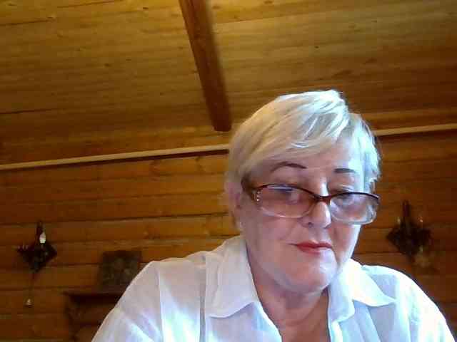 KarinkaSweet webcam