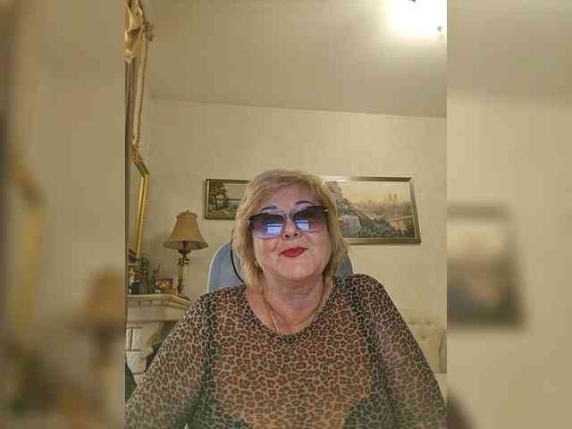 KarinkaSweet webcam