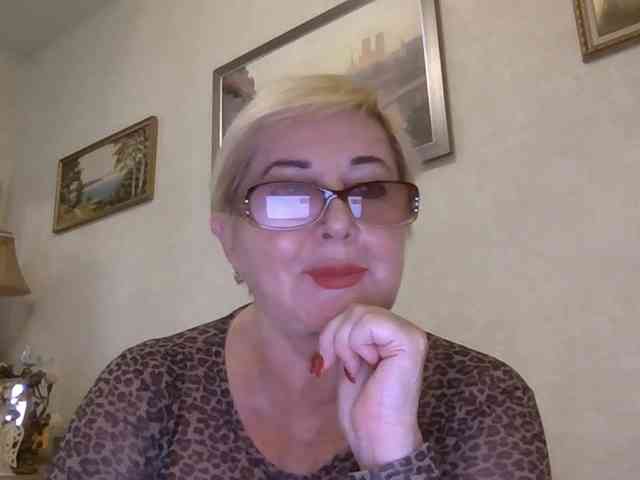 KarinkaSweet webcam