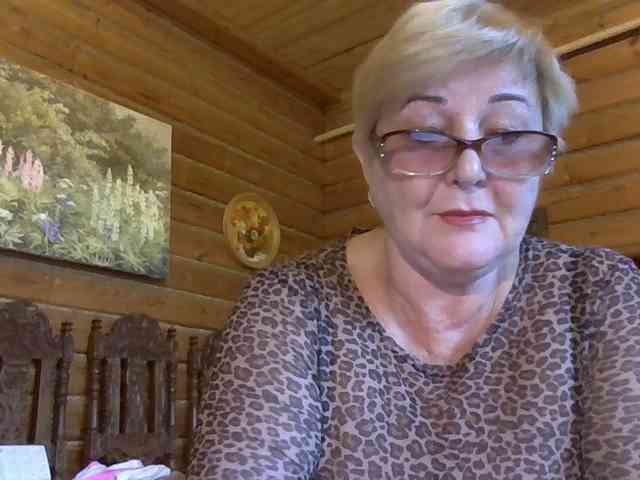 KarinkaSweet live female cam on bongacams