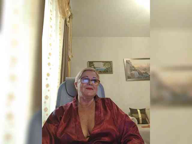 KarinkaSweet webcam