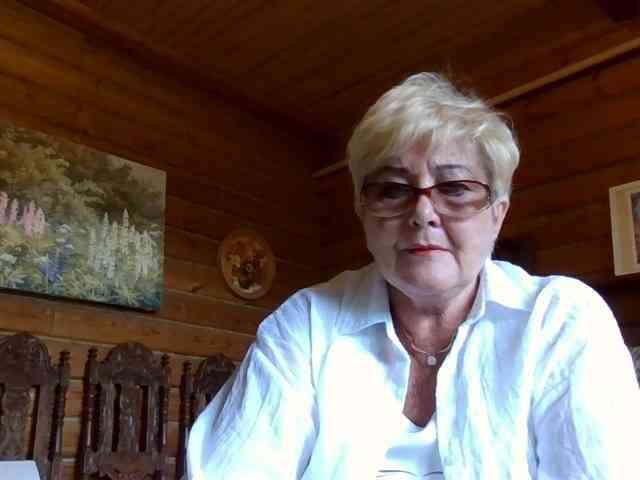 KarinkaSweet webcam