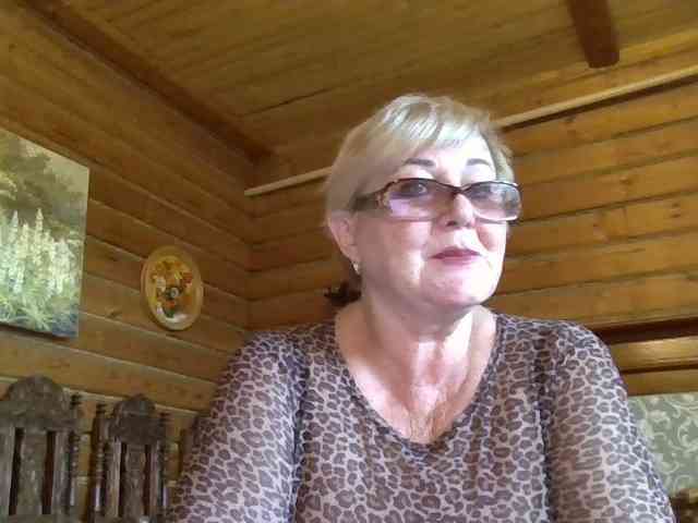 KarinkaSweet live female cam on bongacams