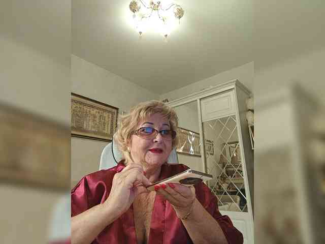KarinkaSweet webcam