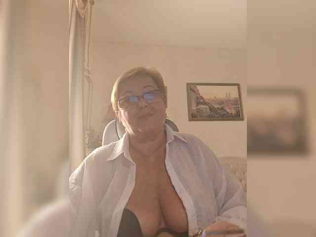 KarinkaSweet webcam