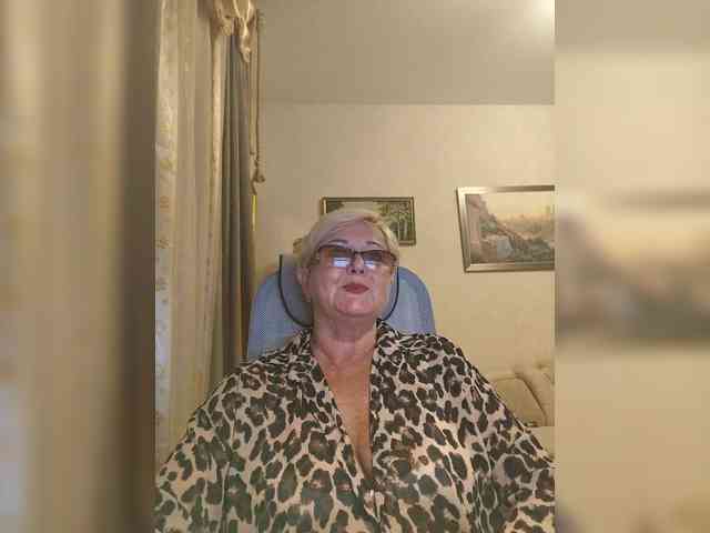 KarinkaSweet webcam