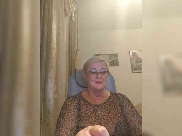 KarinkaSweet webcam