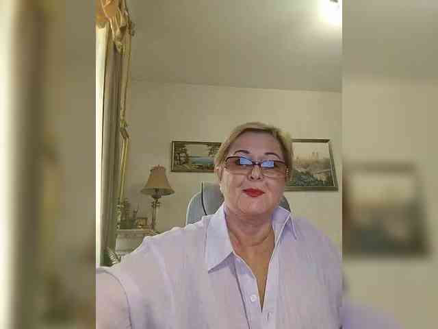 KarinkaSweet webcam