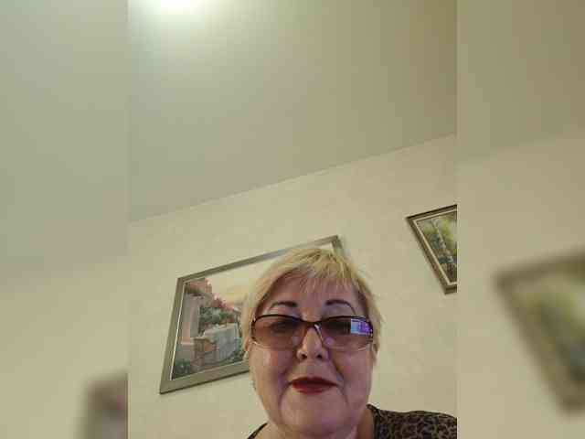 KarinkaSweet webcam