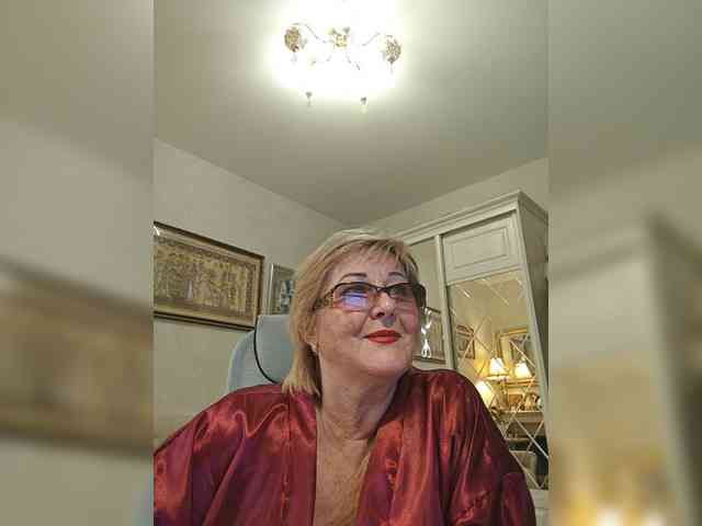 KarinkaSweet webcam