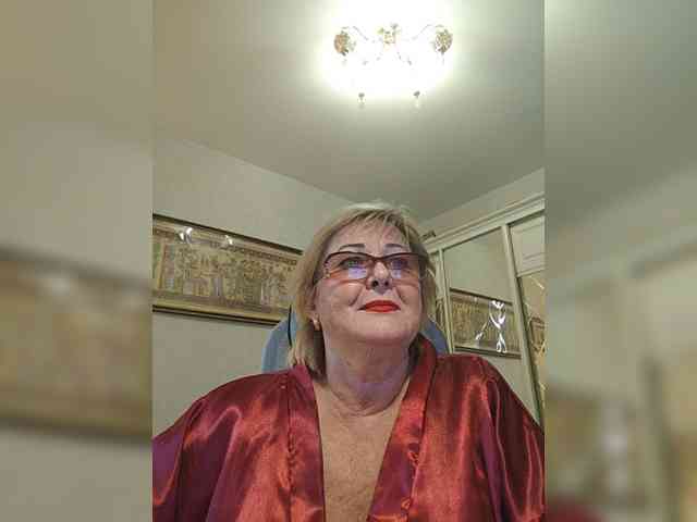KarinkaSweet webcam
