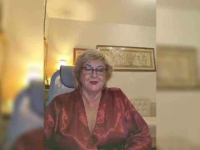 KarinkaSweet webcam
