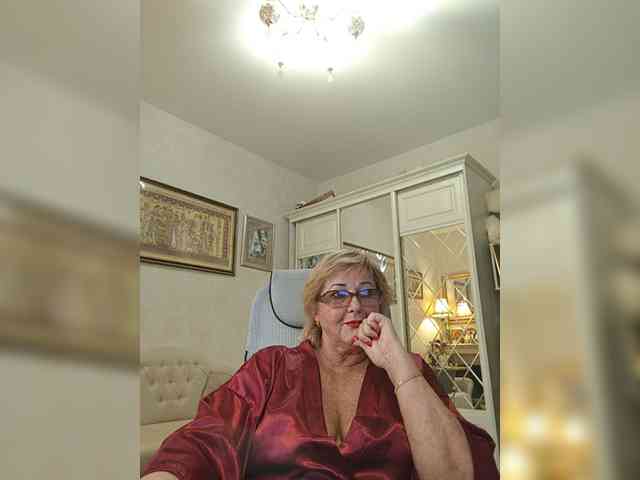 KarinkaSweet webcam