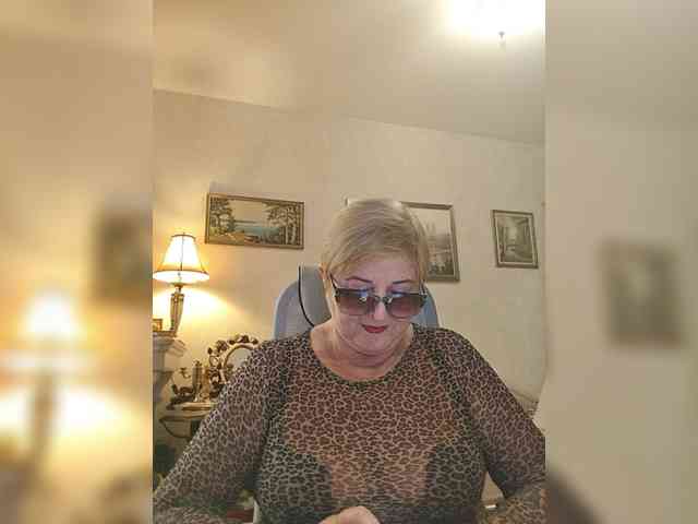 KarinkaSweet webcam