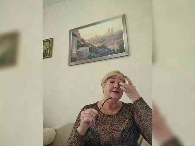 KarinkaSweet webcam
