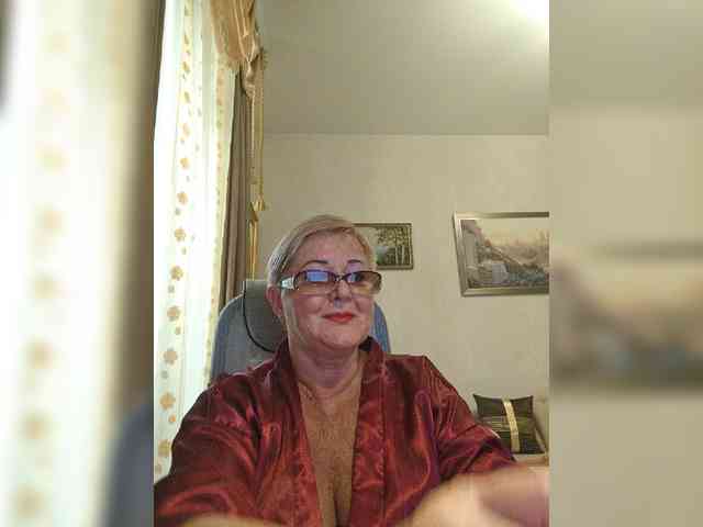 KarinkaSweet webcam