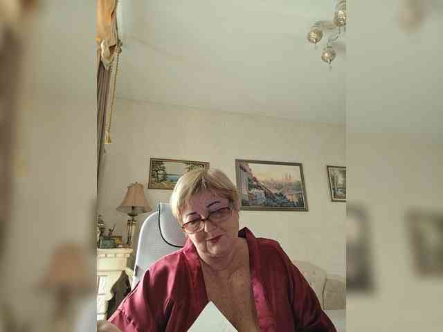 KarinkaSweet webcam