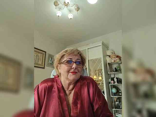 KarinkaSweet webcam