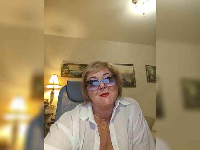 KarinkaSweet webcam