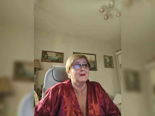 KarinkaSweet webcam