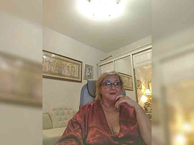 KarinkaSweet webcam