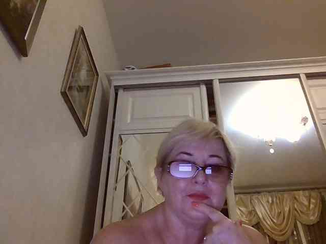 KarinkaSweet webcam