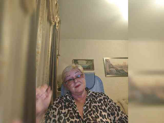KarinkaSweet webcam