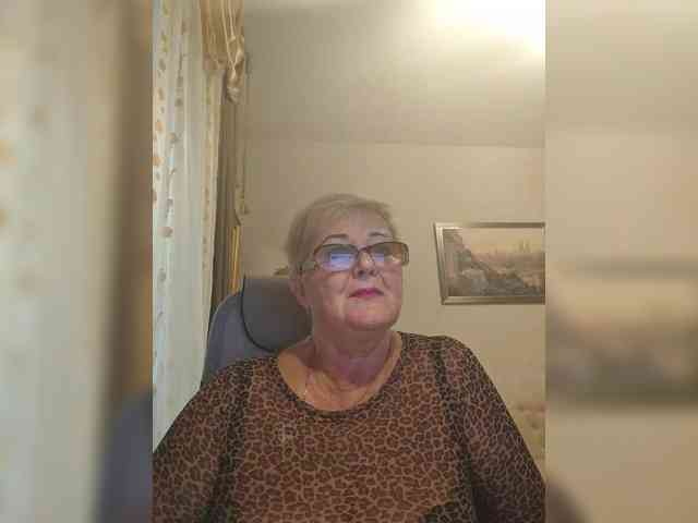 KarinkaSweet webcam