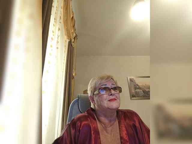 KarinkaSweet webcam