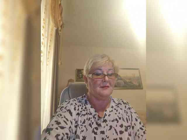 KarinkaSweet webcam