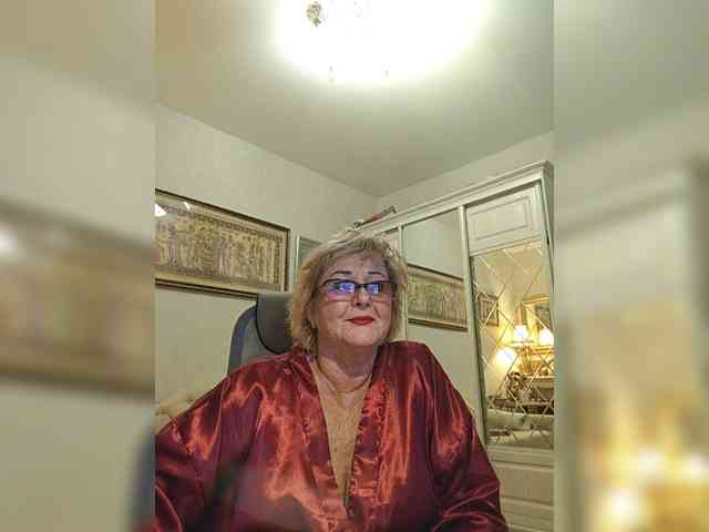 KarinkaSweet webcam