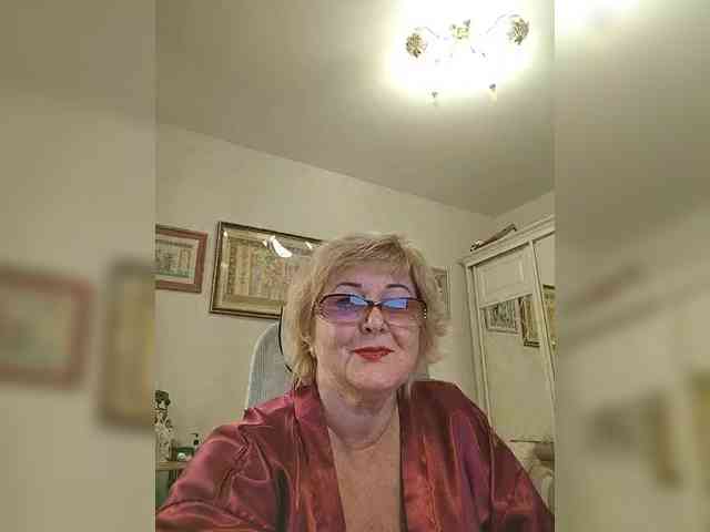 KarinkaSweet webcam