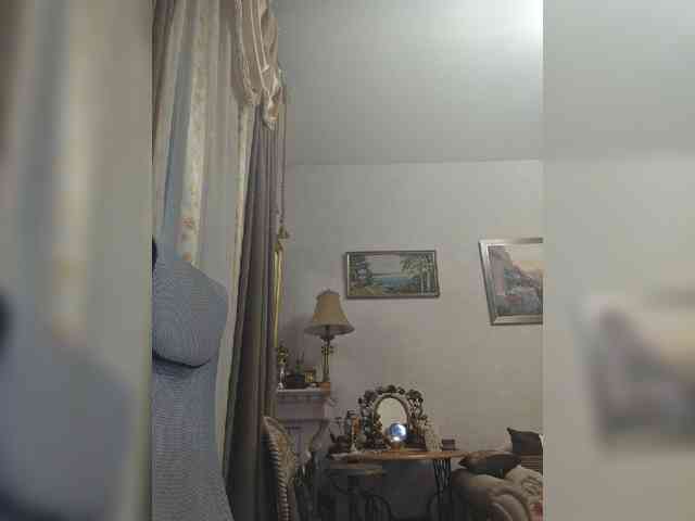 KarinkaSweet webcam