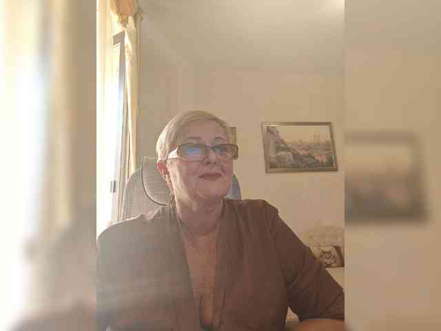 KarinkaSweet webcam